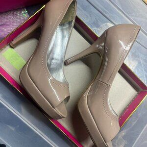 Candies Y2K-2010 Nude Heels size 8 women's